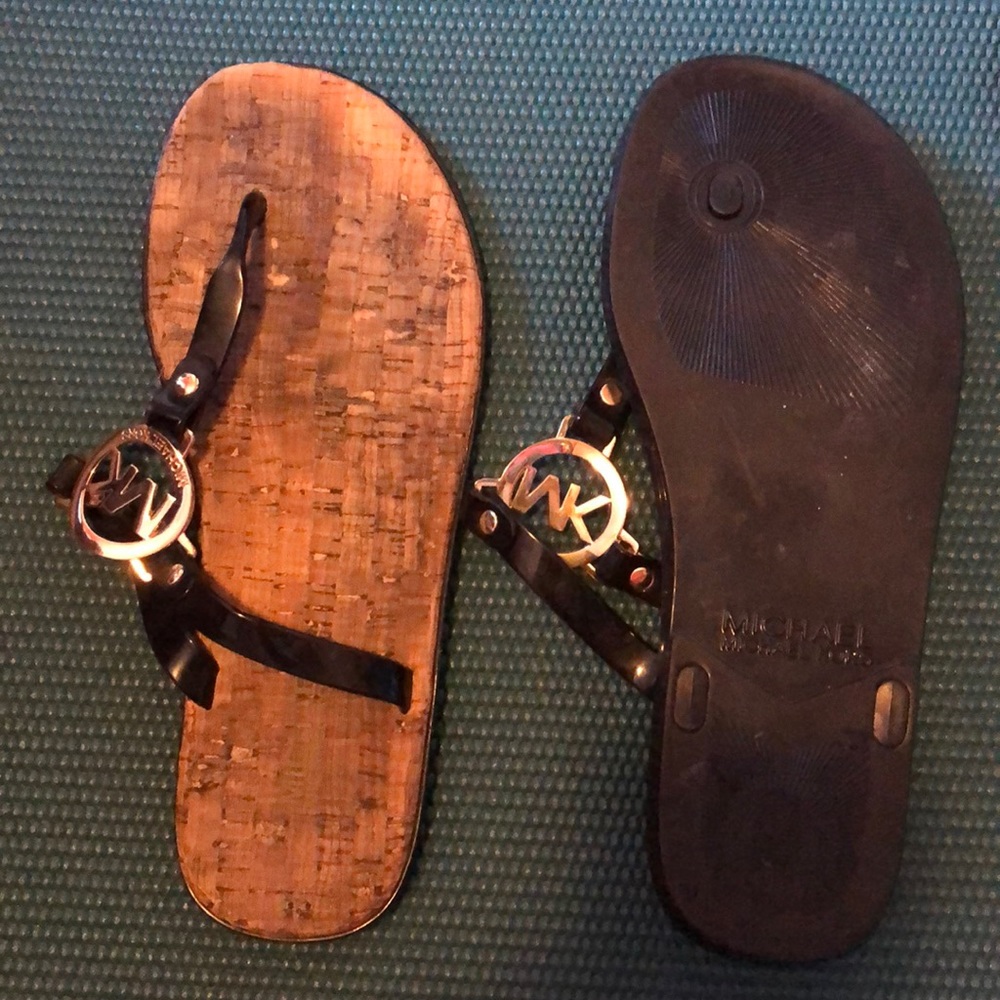 MK flip flop